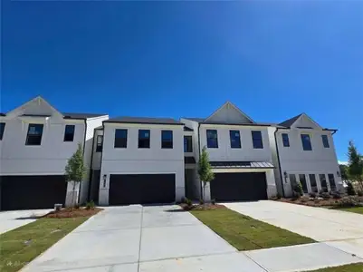 New construction Townhouse house 1231 Brooks Ryan Run, Unit 85, Lawrenceville, GA 30043 - image