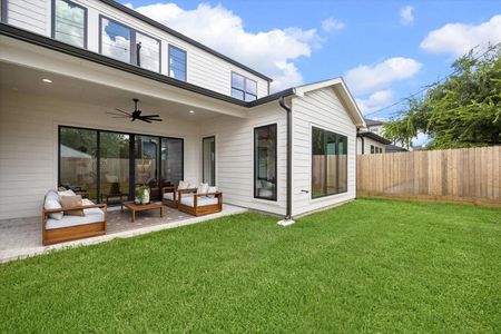 New construction Single-Family house 1514 Gardenia Dr, Houston, TX 77018 - image 3