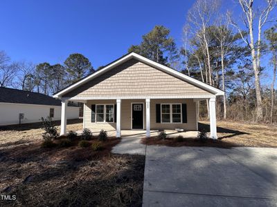 New construction Single-Family house 303 E Pope Ave, Kenly, NC 27542 - photo 0