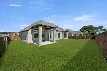 New construction Single-Family house 974 Reeves Dr, DeSoto, TX 75115 plan Manor (Courtyard) - image 2