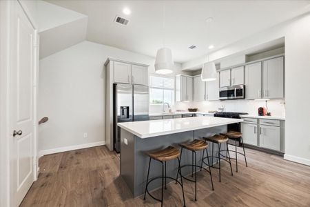 New construction Single-Family house 3911 Willowbend Pt, Houston, TX 77025 - image 17