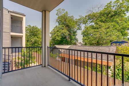 New construction Condo/Apt house 415 Ira Avenue, Unit 2101, San Antonio, TX 78209 - photo 42 42