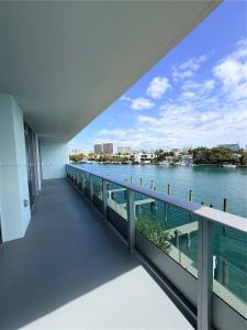 New construction Condo house 9221 E Bay Harbor Dr, Unit 307, Bay Harbor Islands, FL 33154 - image