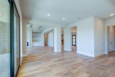 New construction Single-Family house 902 Bristol Creek Bnd, Austin, TX 78738 The Pinehurst II- photo 13 13