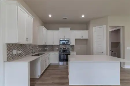 New construction Single-Family house 625 Birch Ln, Cottonwood Shores, TX 78657 - image 7