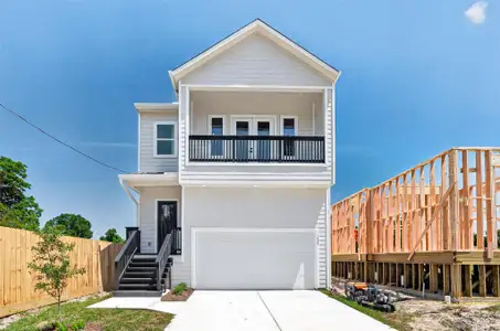 New construction Single-Family house 1425 E 31St St, Houston, TX 77022 - image