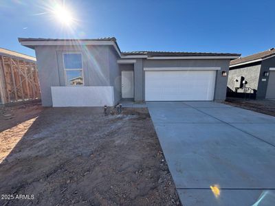 New construction Single-Family house 47761 W Moeller Rd, Maricopa, AZ 85139 Poppy- photo 4 4