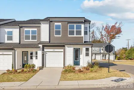 New construction Townhouse house 3045 Hutton Gardens Ln, Charlotte, NC 28269 - image