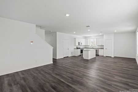 New construction Single-Family house 4161 Bermuda Ln, Seguin, TX 78155 plan Sandalwood - image 18