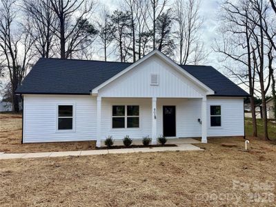 New construction Single-Family house 803 W 1St St, Newton, NC 28658 - image