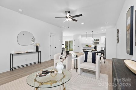 New construction Single-Family house 14309 King Eider Dr, Charlotte, NC 28273 null- photo 5 5