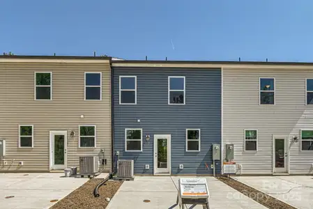 New construction Townhouse house 3015 Howell Mill Rd, Charlotte, NC 28208 null- photo 5 5