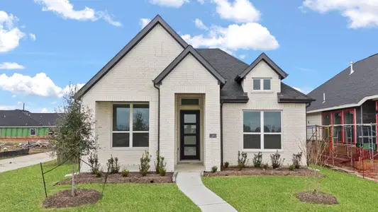 New construction Single-Family house 11907 S Pavillion Dr, Mont Belvieu, TX 77523 plan Pinehurst - 42' Lot - image