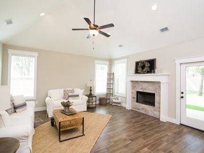New construction Single-Family house 4246 Harding Wy, Bryan, TX 77802 plan The Emily - image 6
