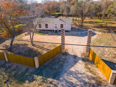 New construction Manufactured Home house 23307 Hickory Shadow, Elmendorf, TX 78112 - image