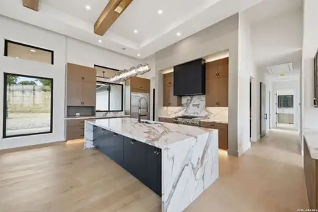 New construction Single-Family house 9651 Lenox Hl, San Antonio, TX 78255 - image 6