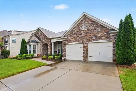 New construction Single-Family house 2840 Bluestone Dr, Atlanta, GA 30331 - image