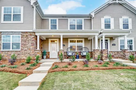 New construction Townhouse house 3804 Cheyney Park Dr, Charlotte, NC 28269 - image