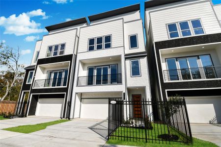 New construction Single-Family house 3231 Tuam St, Houston, TX 77004 - image