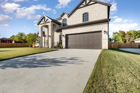 New construction Single-Family house 625 Candace Dr, DeSoto, TX 75115 null- photo 2 2