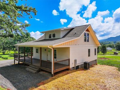 New construction Single-Family house 111 Dawn Dr, Waynesville, NC 28786 - image