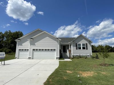 New construction Single-Family house 154 Apple Grove Ln, Four Oaks, NC 27524 - photo 0