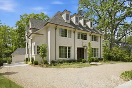 New construction Single-Family house 2710 Briarcliff Pl, Charlotte, NC 28207 - image