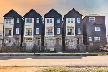 New construction Single-Family house 1018 W 15Th 1/2 St, Unit B, Houston, TX 77008 - image