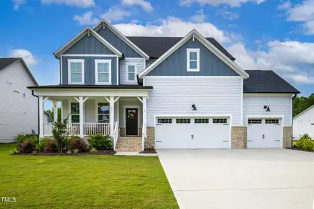 New construction Single-Family house 226 Castle Pond Wy, Fuquay Varina, NC 27526 - image