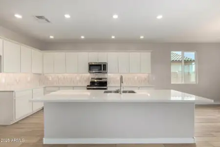 New construction Single-Family house 1285 E Ridgerock Lp, Casa Grande, AZ 85122 - image 6