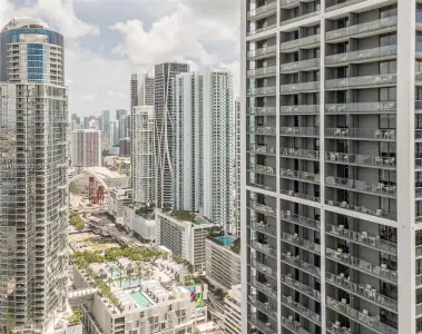 New construction Condo house 601 Ne 1St St, Unit 4204, Miami, FL 33132 - image