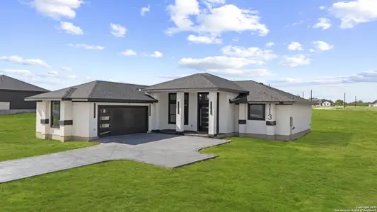 New construction Single-Family house 113 Hidden Cv, Floresville, TX 78114 - image