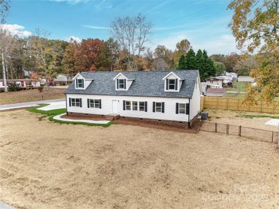 New construction Single-Family house 7039 Executive Cir, Denver, NC 28037 null- photo 1 1