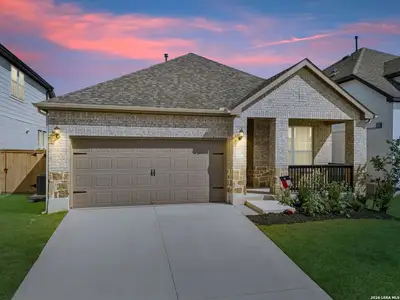 New construction Single-Family house 2225 Steerhead Trl, New Braunfels, TX 78132 plan Oakmont - image