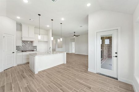 New construction Single-Family house 1352 Beaumont Ln, Red Oak, TX 75154 Carolina- photo 19 19