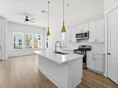 New construction Single-Family house 8914 Sunshine Laverne Ln, Houston, TX 77080 - image 8