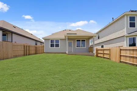 New construction Single-Family house 8818 Black Oak Dr, Elmendorf, TX 78112 plan Lakeland - image