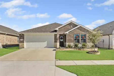 New construction Single-Family house 10644 Tonkala Dr, Fort Worth, TX 76179 - image