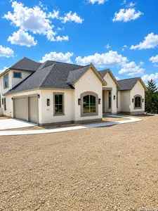 New construction Single-Family house 611 Parkview Pl, Canyon Lake, TX 78133 - image