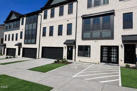 New construction Townhouse house 134 Midtown Rows Wy, Unit 21, Fuquay Varina, NC 27526 - image