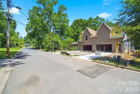 New construction Townhouse house 2621 Springway Dr, Charlotte, NC 28205 - image