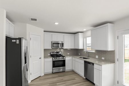 New construction Single-Family house 2752 Brand Iron Dr, San Marcos, TX 78666 plan Pecan - image 8