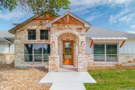 New construction Single-Family house 129 Hondo Dr, La Vernia, TX 78121 - photo 2 2