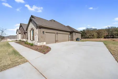 New construction Single-Family house 140 Oak Grove Wy, Springtown, TX 76082 plan Cedar Sage - image