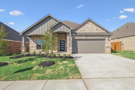 New construction Single-Family house 1904 Lake Tahoe Lane, Cleburne, TX 76033 - photo 0