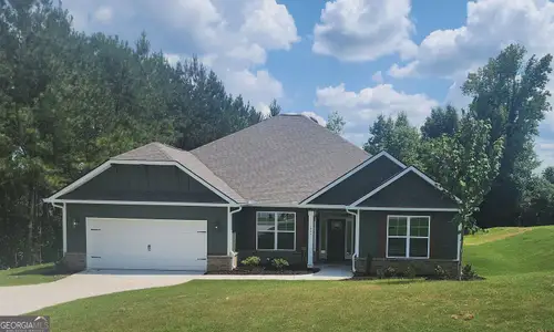 New construction Single-Family house 1024 Holliday Pass, Unit 84, Griffin, GA 30223 plan 2421 - image