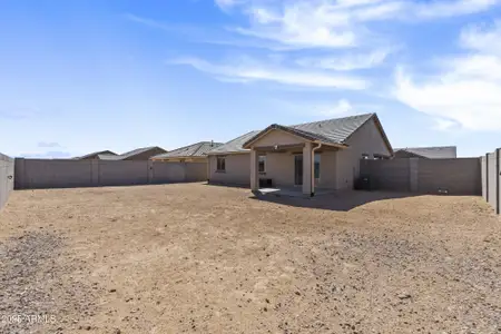 New construction Single-Family house 594 W Crowned Dove Trl, Casa Grande, AZ 85122 - image