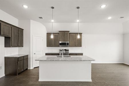 New construction Single-Family house 4536 Lyre Leaf Dr, Fort Worth, TX 76036 plan Concept 1660 - image 6