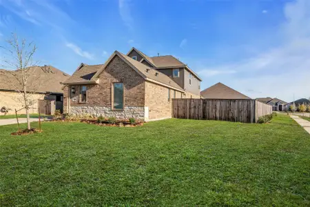 New construction Single-Family house 9502 Marble Park Ln, Baytown, TX 77521 - image