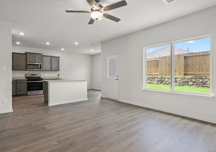 New construction Single-Family house 201 John Laurens Dr, Venus, TX 76084 plan Colorado - image 10